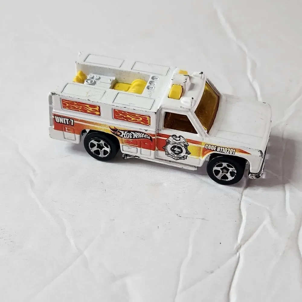 1974 Hot Wheels Unit 7 Emergency Vehicle